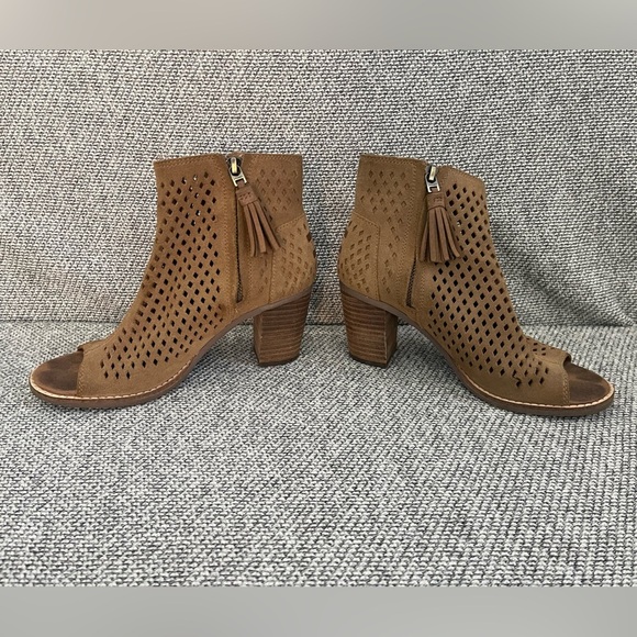 Toms Brown Ankle Booties with Perforated Design - Picture 7 of 16